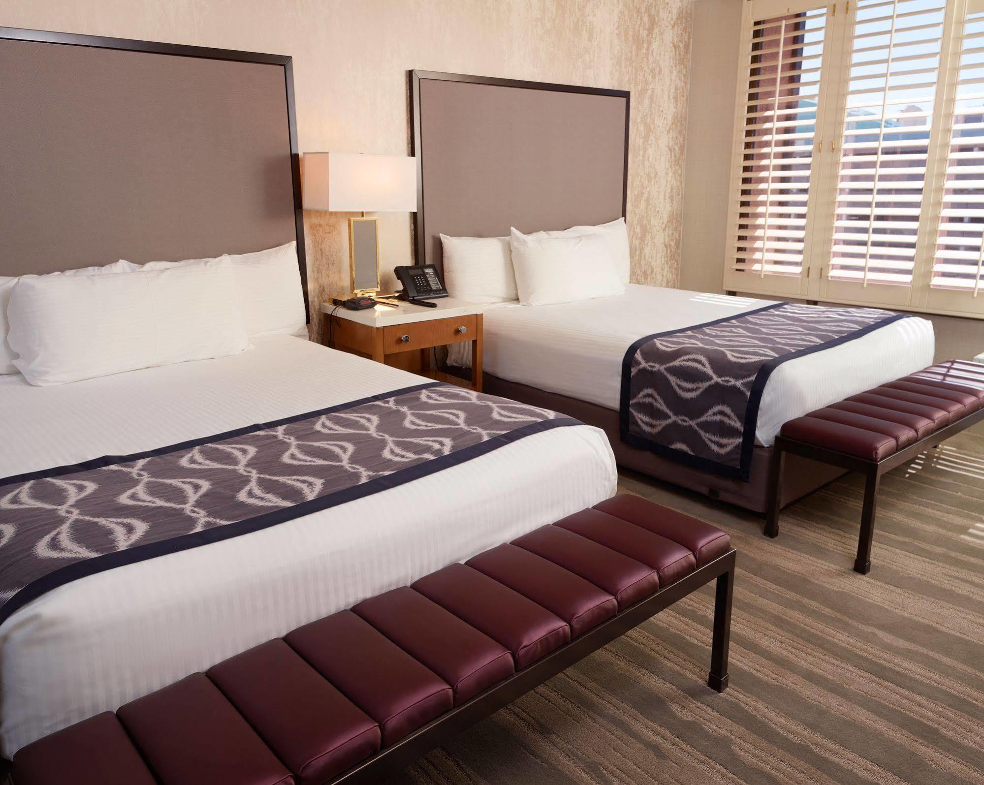 California Hotel And Casino Las Vegas Eksteriør bilde